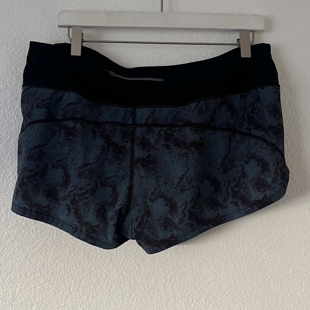 Vuori Omni Performance Womens Shorts Blue Black Size Large - Picture 6 of 6